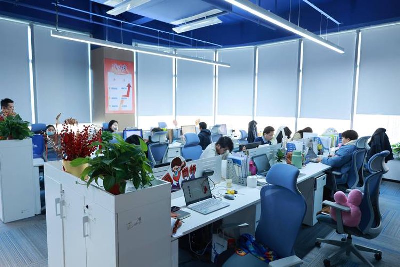 外包服务在企业运营中的高效运作：以电话客服为例